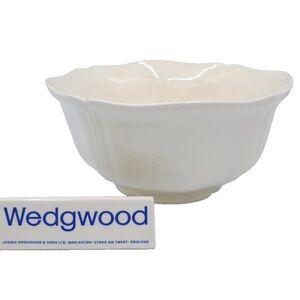 Wedgwood Queensware Creamware Scalloped Bowl 9” Oetruia England Vintage
